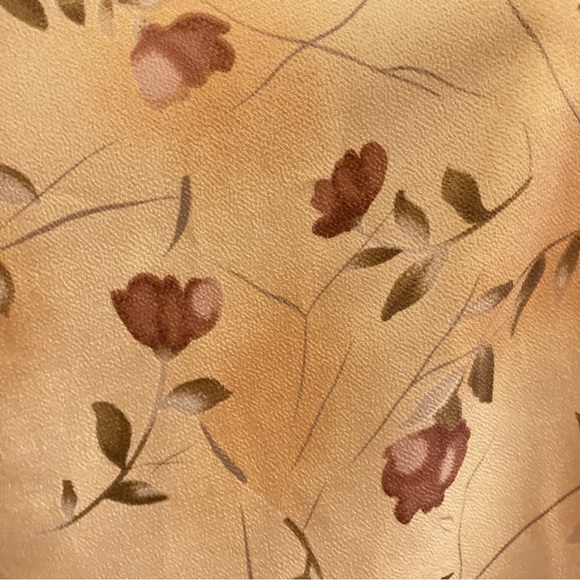 Vintage Floral Top - Picture 8 of 13